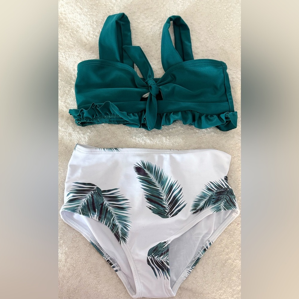 Kids Swim Set with Leaf Print and Teal Top‎